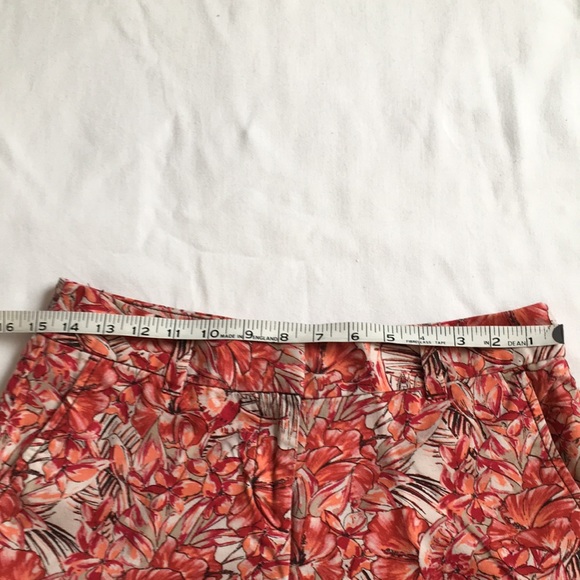Ann Taylor loft shorts size 00 - Picture 3 of 9